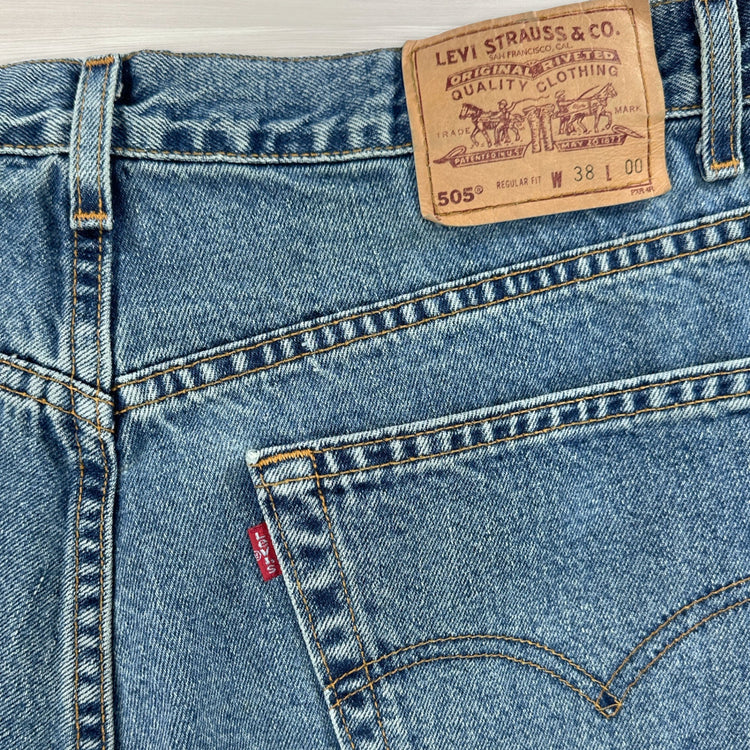 Men's Blue Vintage 90s Levi's 505 Shorts - Waist 36 Great Lakes Reclaimed Denim