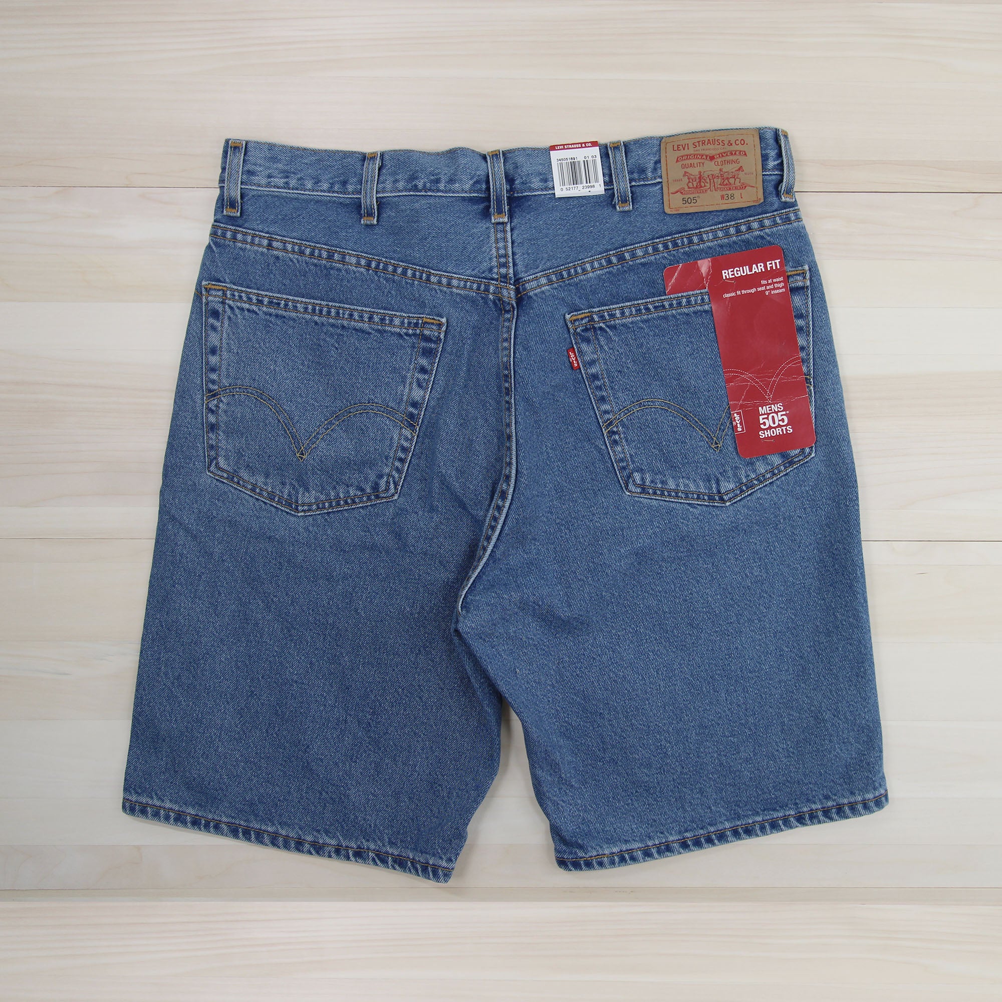 Men's Vintage Levi's 505 Shorts USA - 38 Waist - NWT - 0