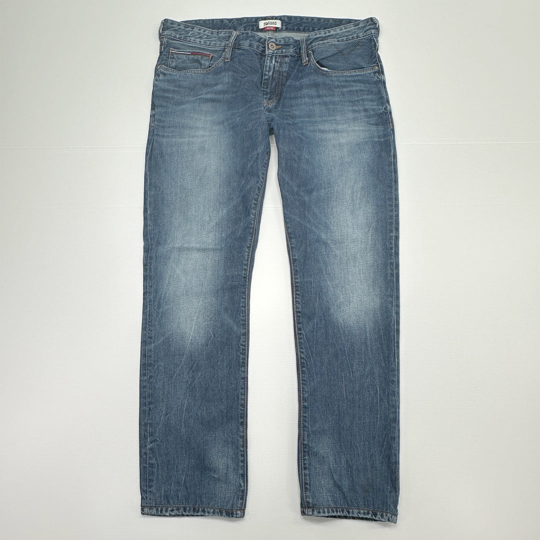 Tommy Hilfiger Men's Scanton Slim Jeans - Tagged 36x32 / Actual 36x30