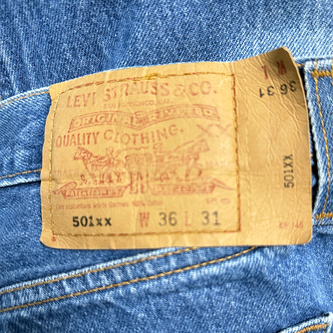 Men's Vintage Levi's 501 (501xx) - Measures 33x28 Great Lakes Reclaimed Denim