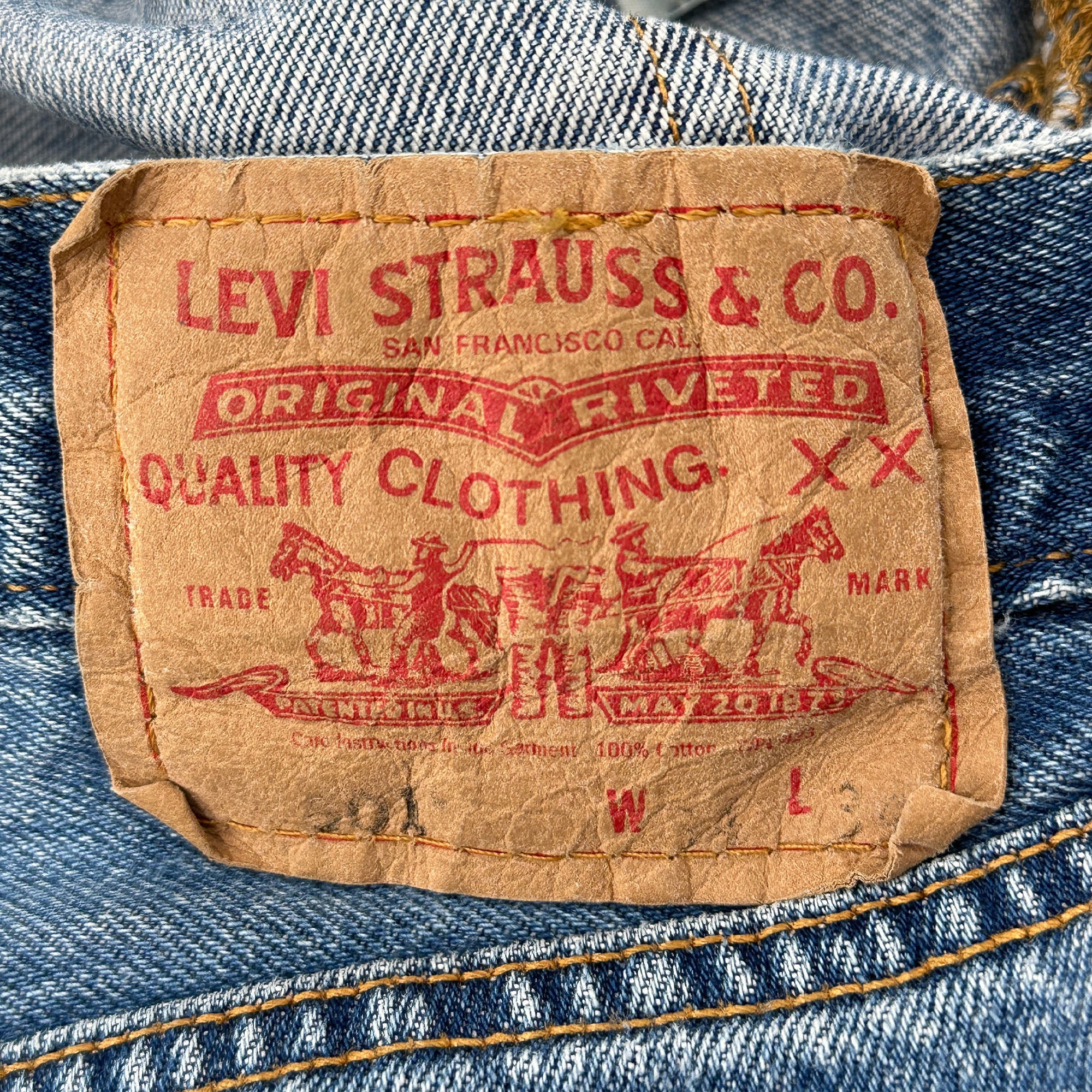 Vintage Levi's 501 Straight Leg - Tagged: 34x34 / Measured: 32x33 Great Lakes Reclaimed Denim