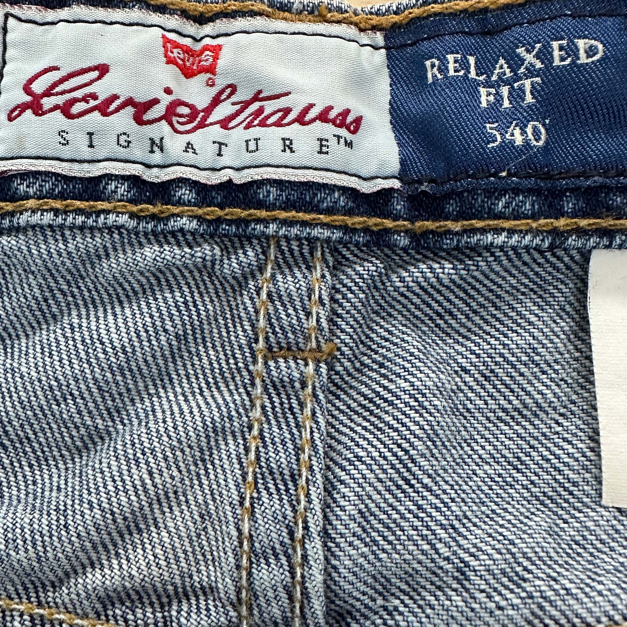Vintage Levi's Signature 540 Tapered - Measured Size 36x34 Great Lakes Reclaimed Denim