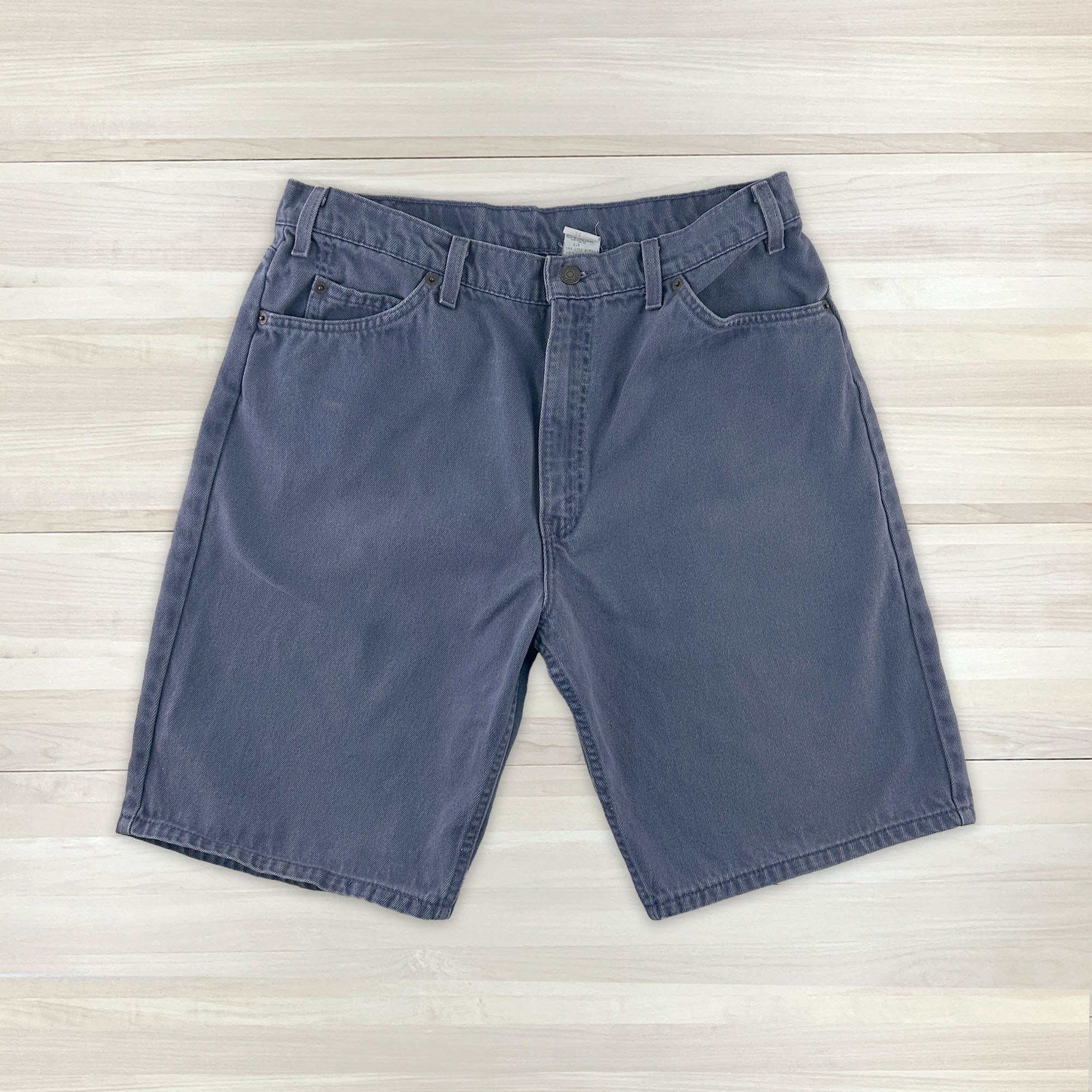 Men's Vintage Purple Levi's 550 Orange Tab Shorts - Measures 35x10-1