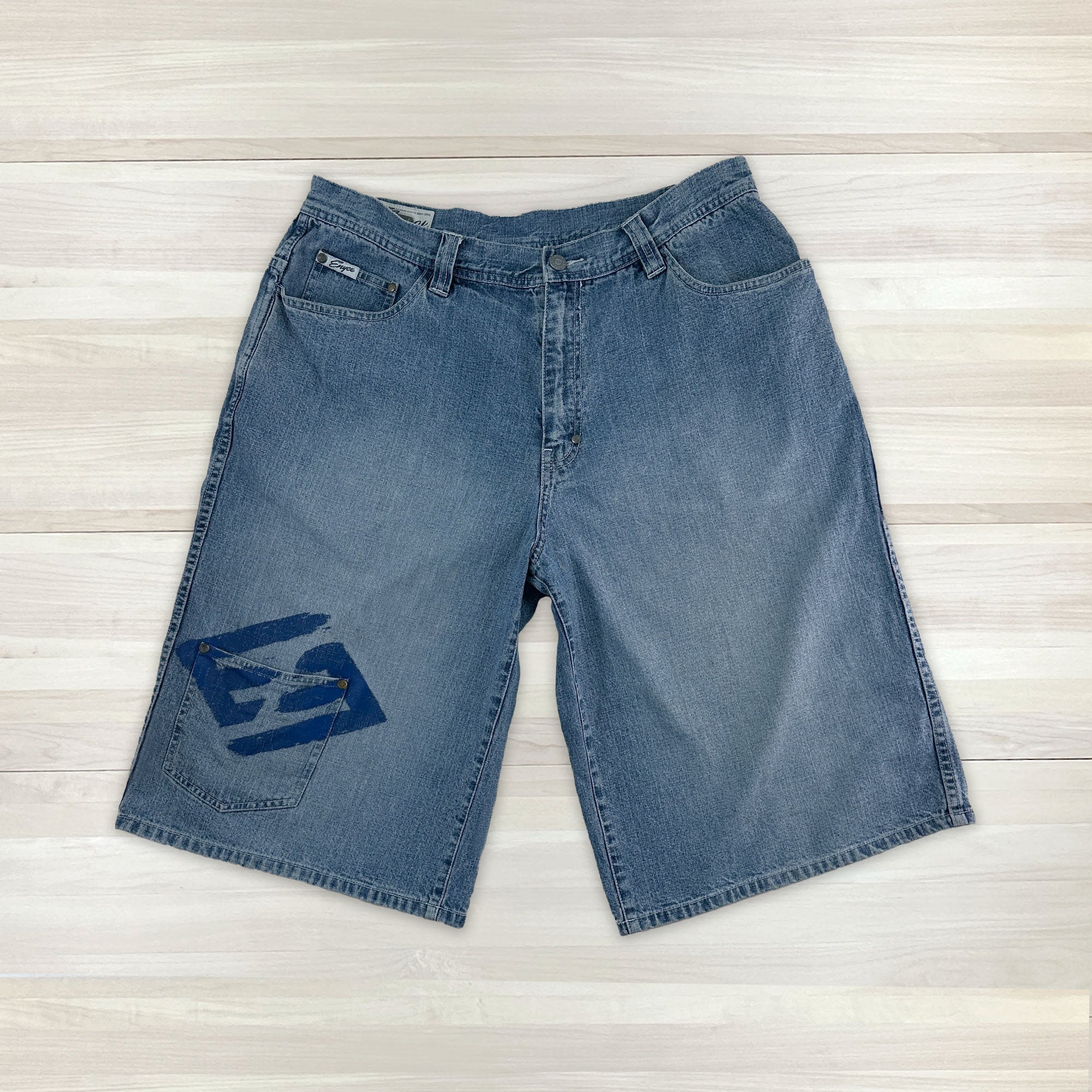 Vintage Enyce Baggy Denim Shorts - Measures 36x14