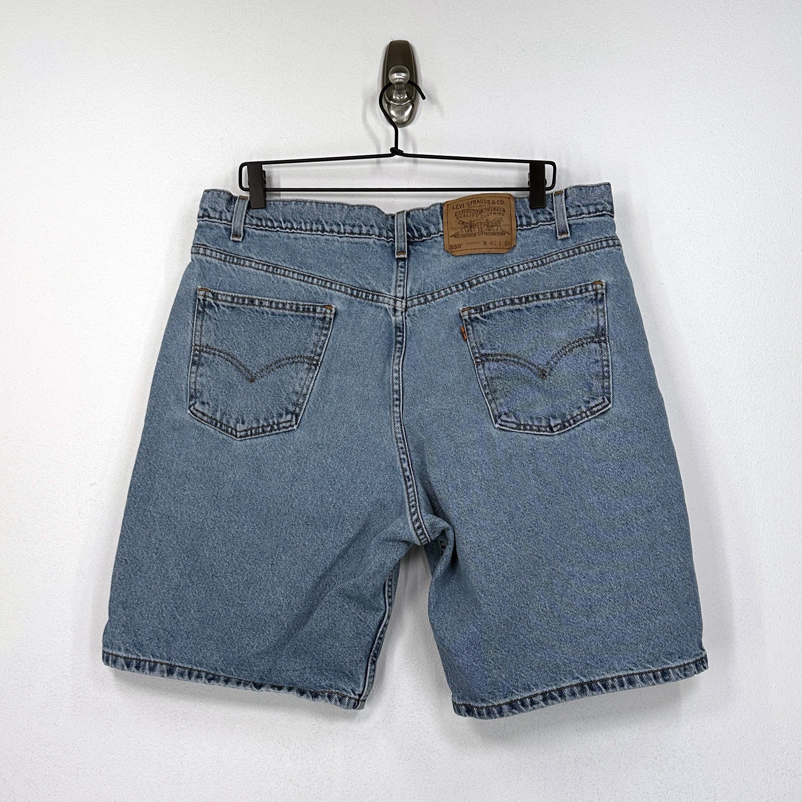 Vintage '90s Levi's 550 Shorts - Orange Tab - Waist 37 Great Lakes Reclaimed Denim